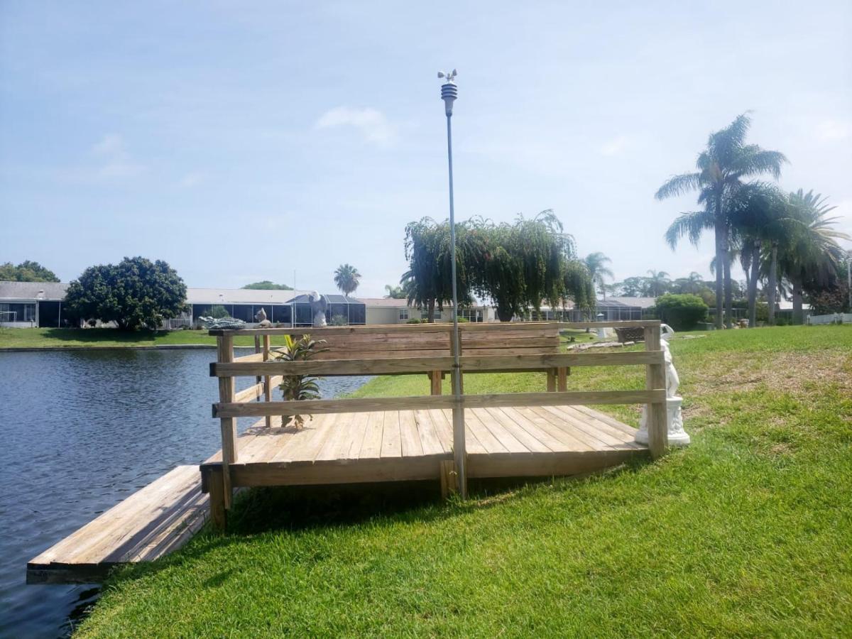 Апартаменты Near Clearwater And Tarpon Spring With Water View Холидэй Экстерьер фото